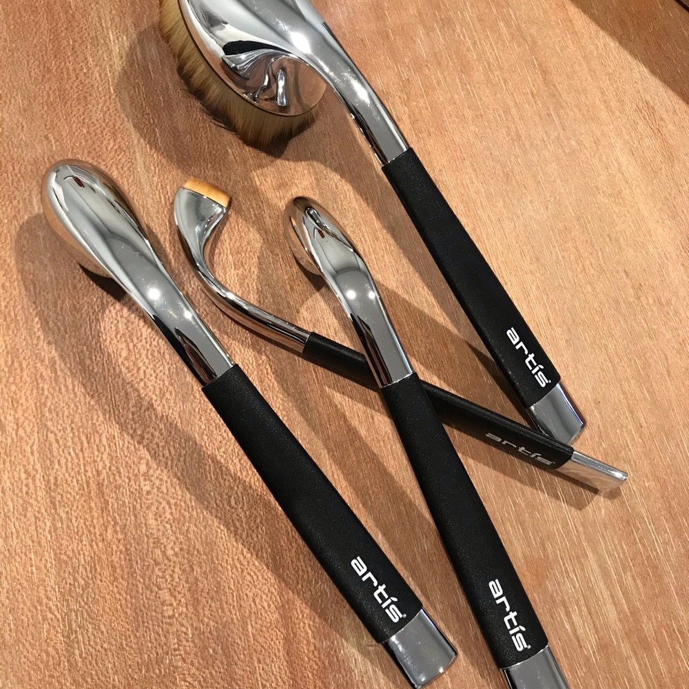 Artis® Fluenta oval makeup brushes(set of 4)